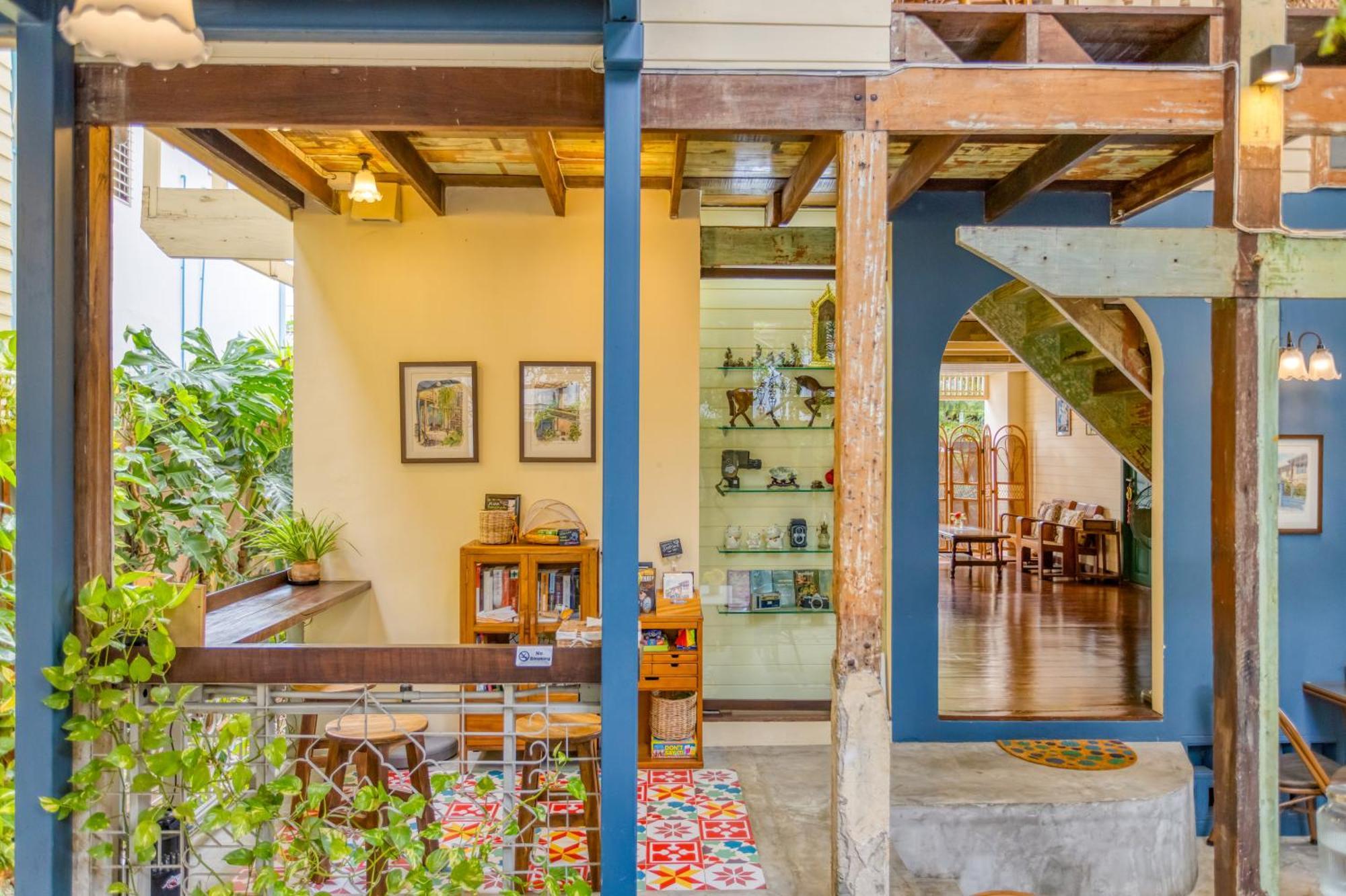 Priya Boutique House Panzió Bangkok Kültér fotó