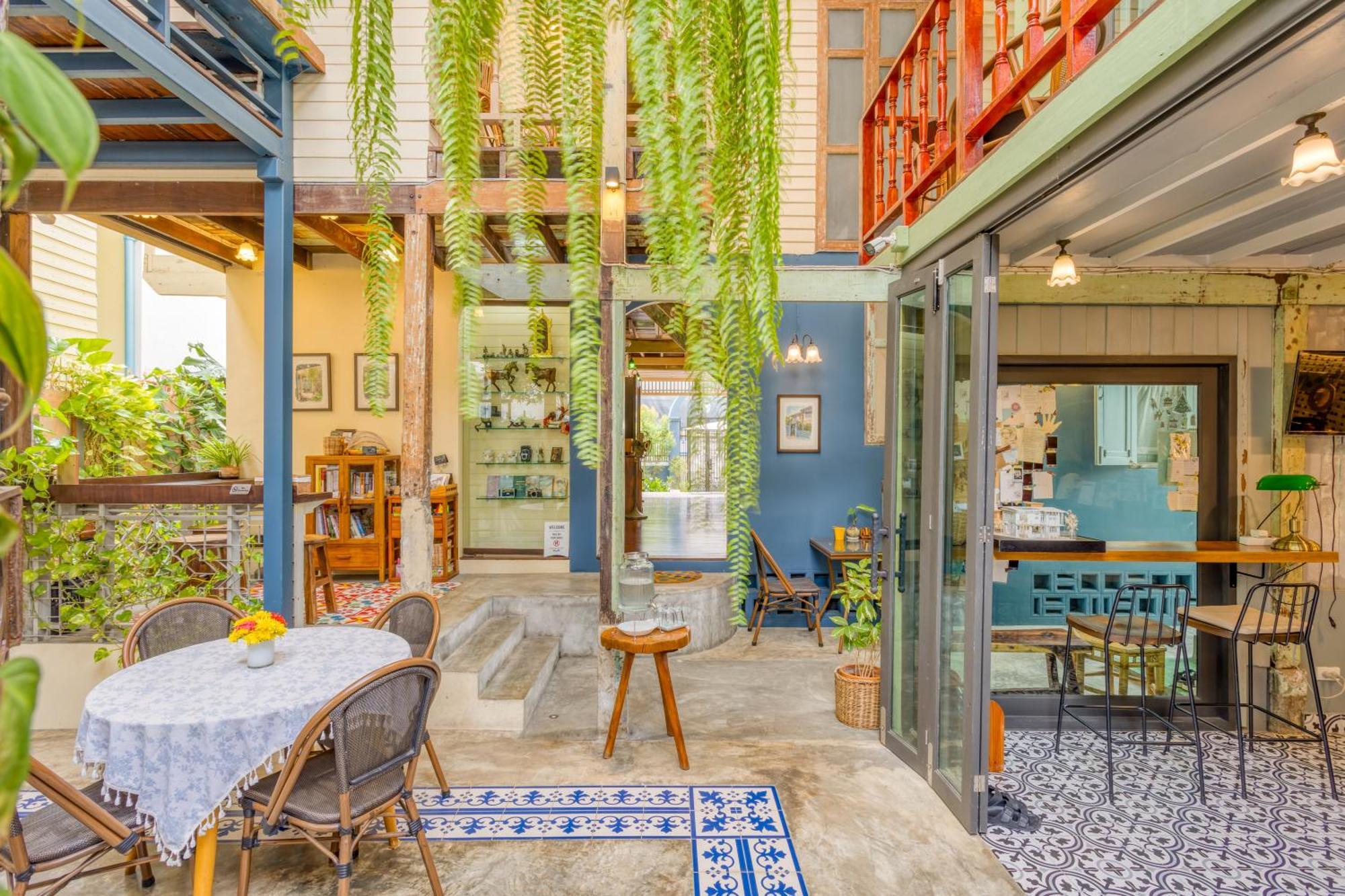 Priya Boutique House Panzió Bangkok Kültér fotó